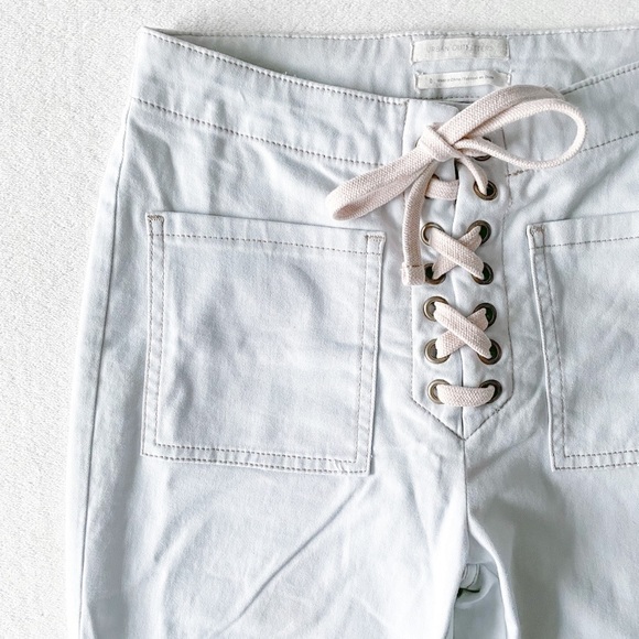 URBAN Outfitters High-Rise Lace front Jeans - Picture 2 of 12